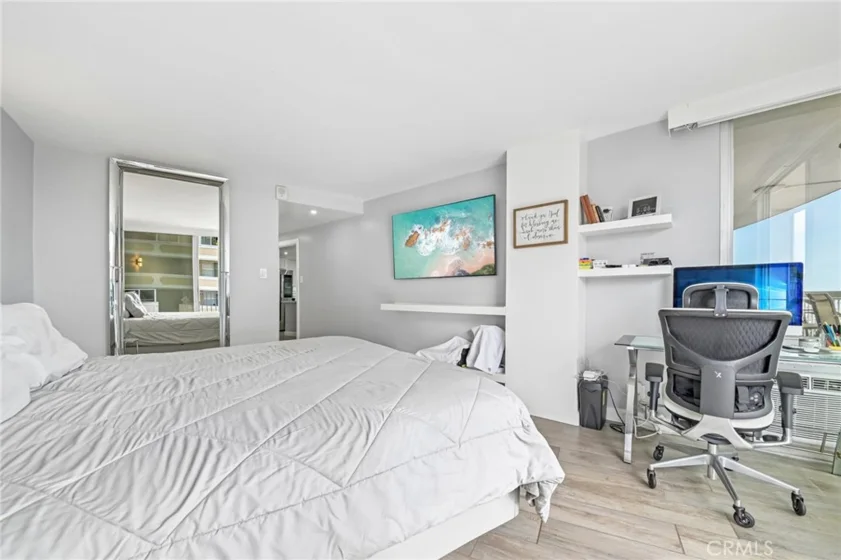 700 E Ocean Boulevard #1208 photo 17