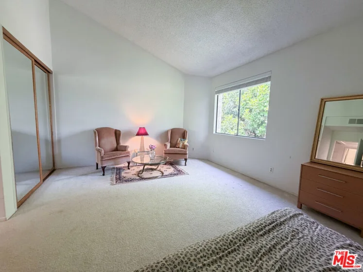 6323 Reseda Boulevard #44 photo 15