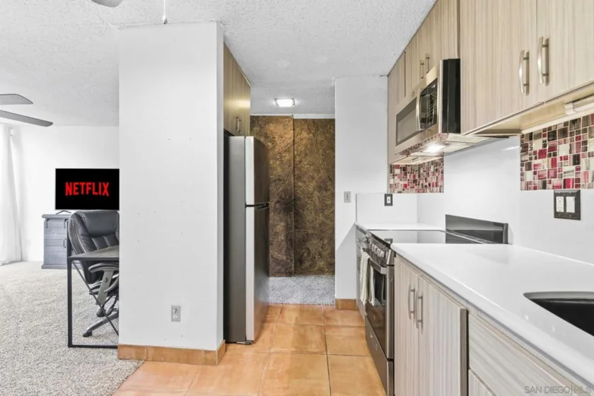 3050 Rue Dorleans #401 photo 31