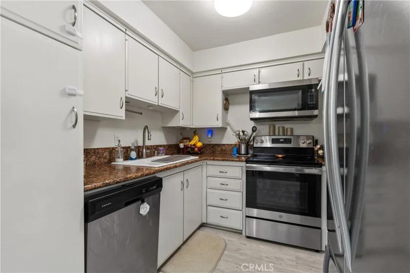 1227 Cameo Lane photo 17