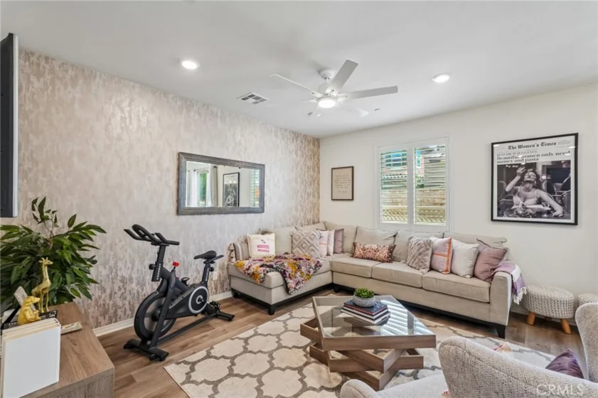 24145 Dolcetto Avenue #606 photo 4