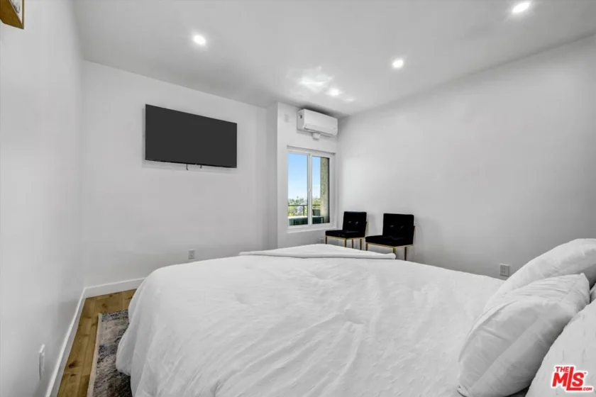26251 Vermont Avenue #307 photo 18