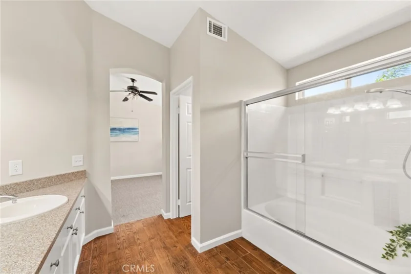 3509 E Berkshire Court photo 17