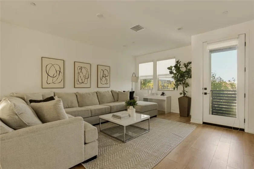 10942 Champions Lane photo 10