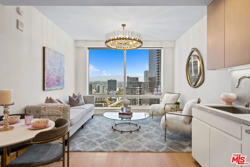 877 Francisco Street #2305 photo 3