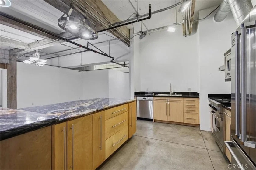 835 Locust Avenue #317 photo 18
