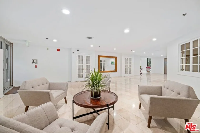 11628 Montana Avenue #208 photo 1