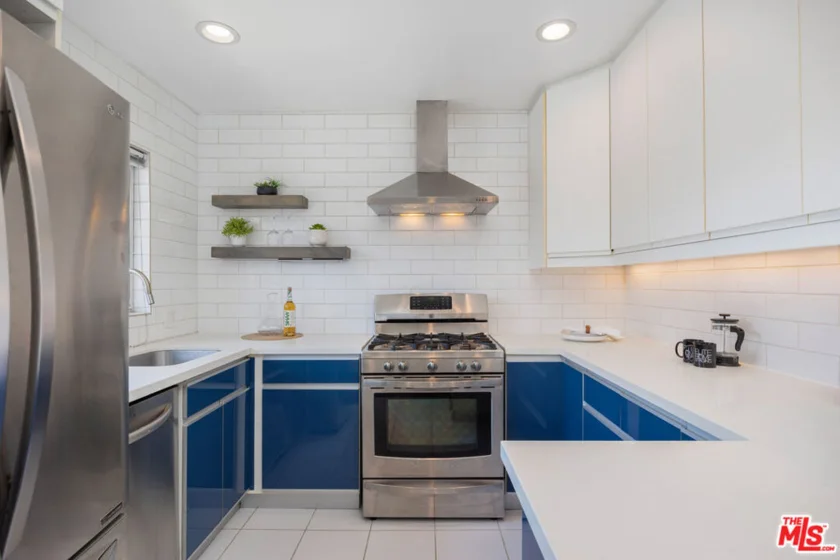 827 Bay Street #5 photo 8