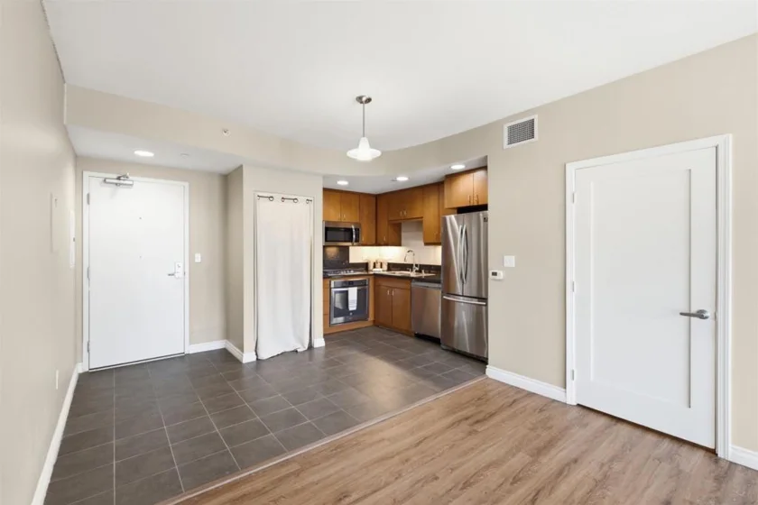 550 15th Street #207 photo 8