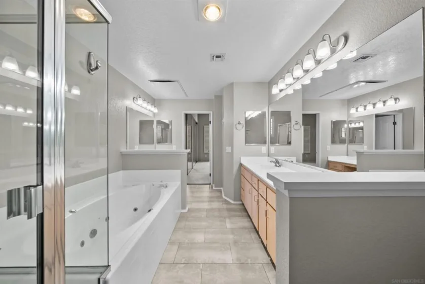 521 Arbor Drive #203 photo 9