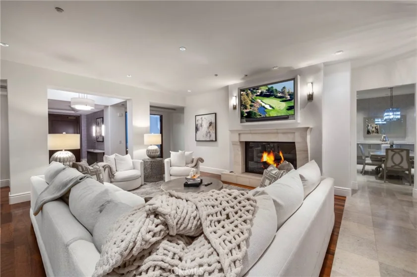 345 E Colorado Boulevard #404 photo 13