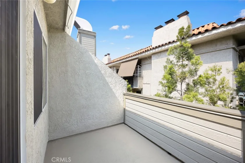 961 E California Boulevard #327 photo 29