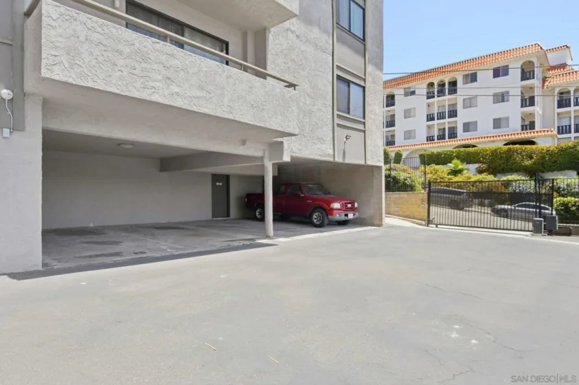 3940 Dove Street #204 photo 32