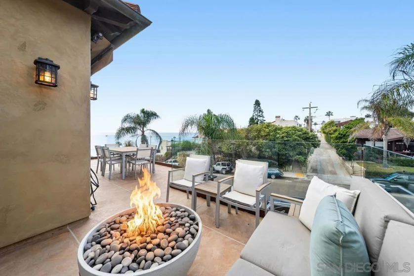 231 Bonair Street photo 10