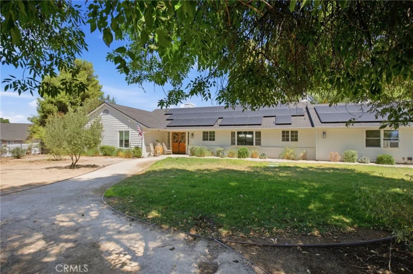 37434 Glenoaks photo 1