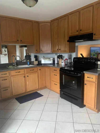 888 Cherrywood Way #3 photo 1