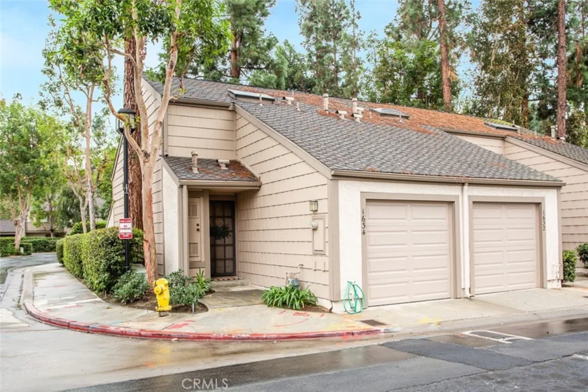 1634 Clear Springs Drive photo 1