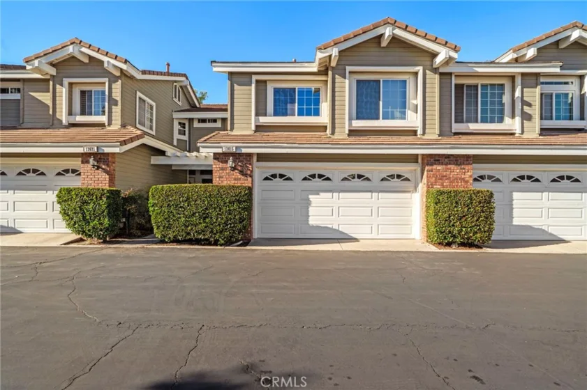 13615 Almond Street photo 1