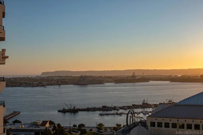 700 W Harbor #2101 photo 15