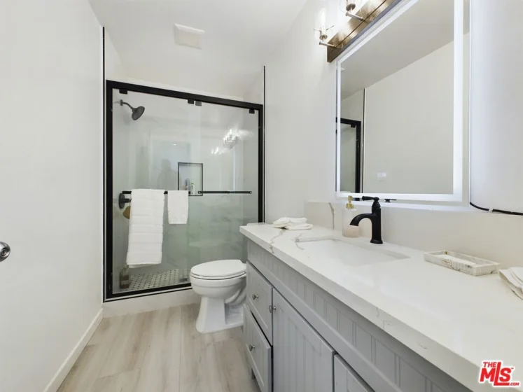 4551 Kester Avenue #1 photo 7