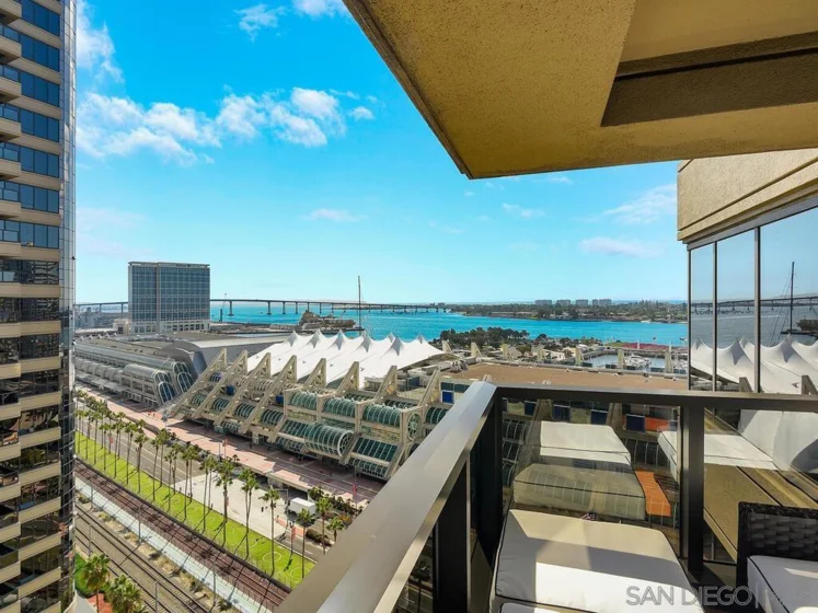 100 Harbor Drive #1906 photo 5