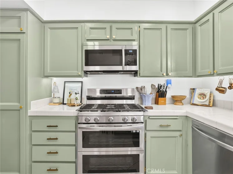 17734 Devonshire Street #7 photo 46
