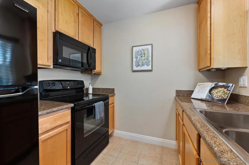 3535 Madison Avenue #210 photo 27