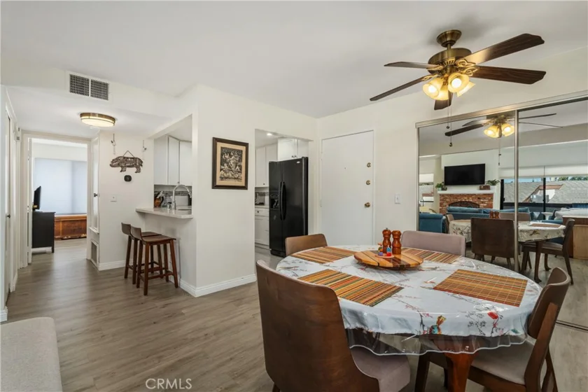 15155 Sherman Way #60 photo 4