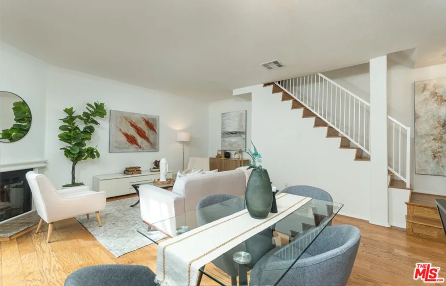 11524 Moorpark Street #5 photo 1