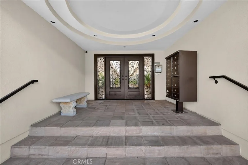 1820 Holmby Avenue #1 photo 33