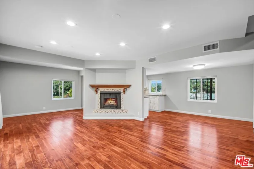 1766 Griffith Park Boulevard #1 photo 19