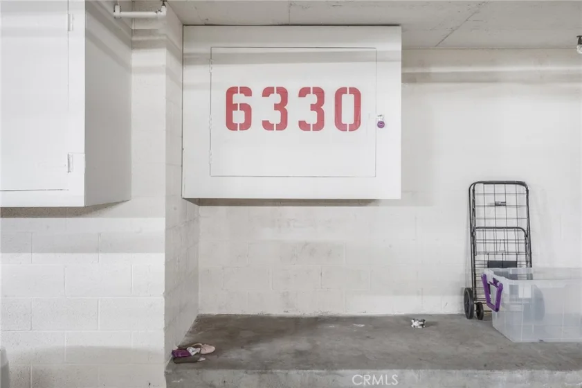6330 Riviera photo 49