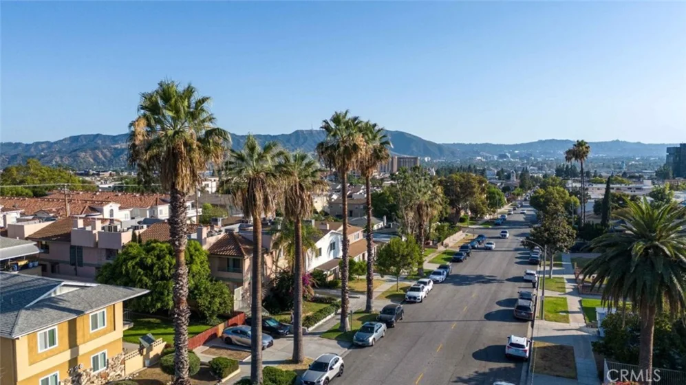 722 E Orange Grove Avenue #D photo 42