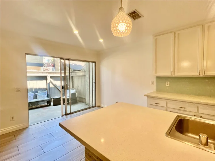 542 W Dunton #29 photo 12