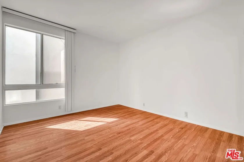 1164 Wellesley Avenue #204 photo 15
