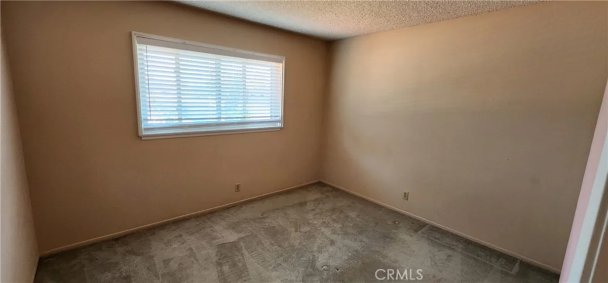 4042 Orange Avenue photo 21