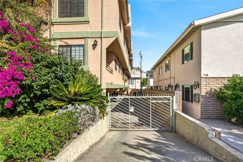 722 E Orange Grove Avenue #D photo 40