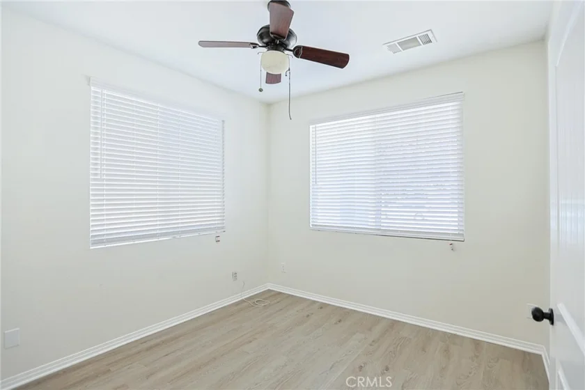 40322 Ariel Hope photo 11