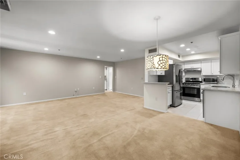 4501 Cedros #220 photo 10