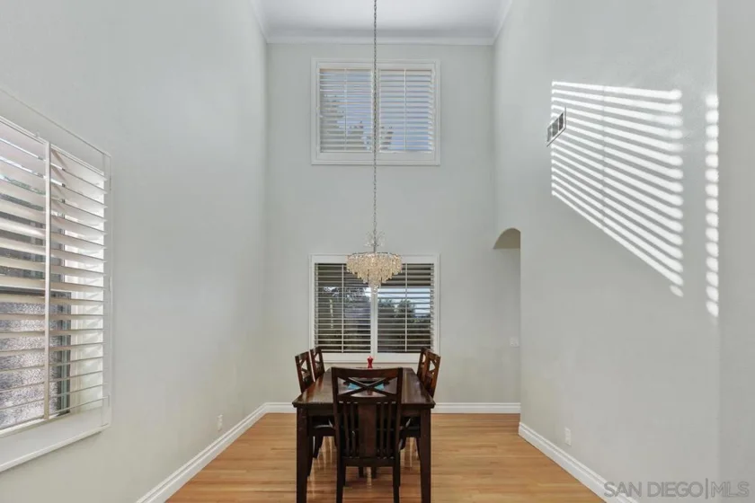 30916 Oakhill Drive photo 8