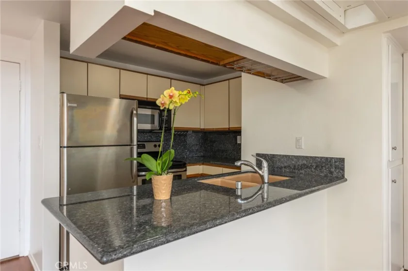 1440 Veteran Avenue #601 photo 4