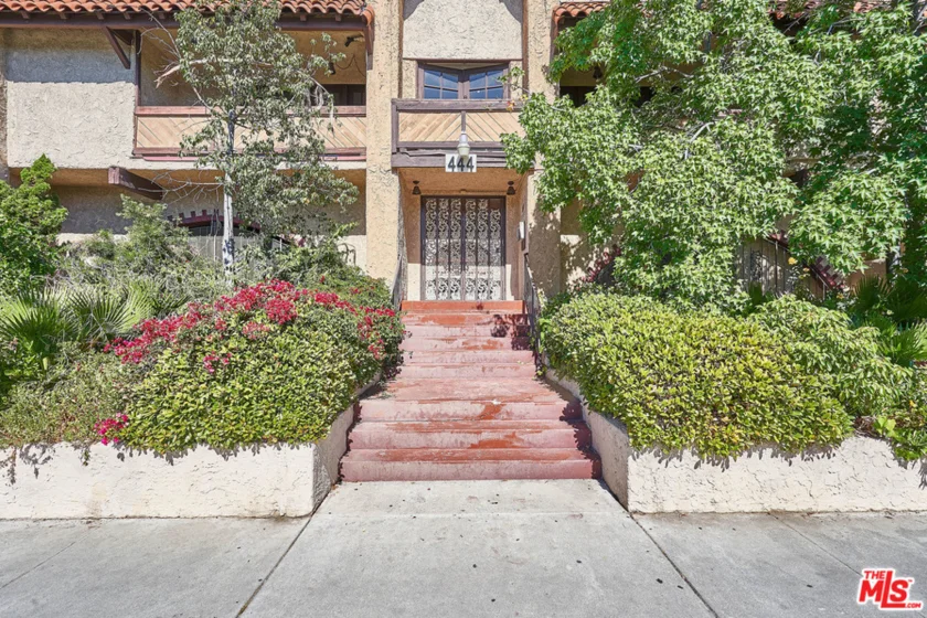 444 S Gramercy Place #26 photo 1