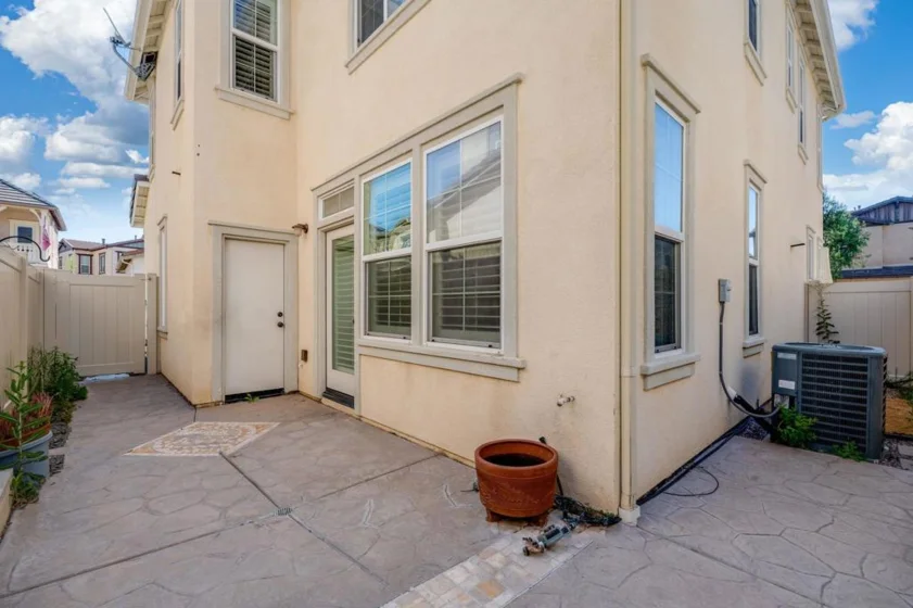 31878 Red Pine photo 20
