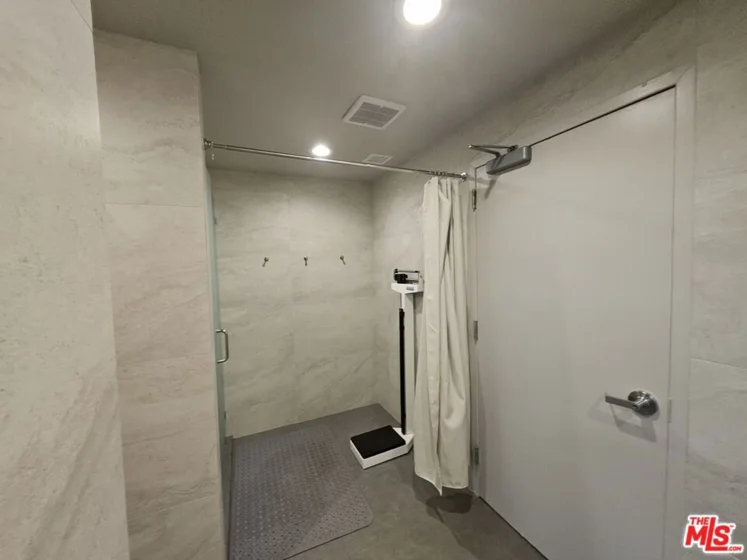 2160 Century Park East #804 photo 18