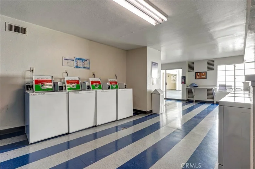 5545 Canoga Avenue #220 photo 20