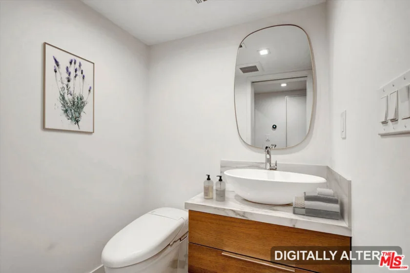 439 N Doheny Drive #204 photo 25