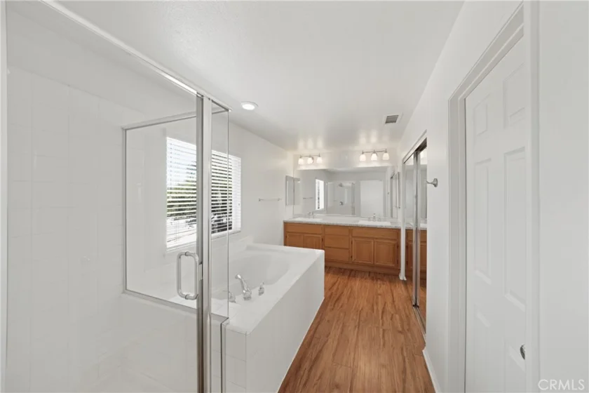 38090 Sherwood Street photo 27