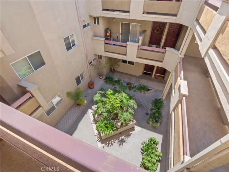 4301 Fulton Avenue #303 photo 31