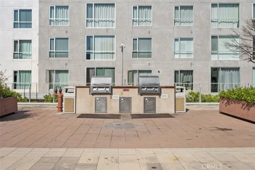 285 W 6th Street #326 photo 15