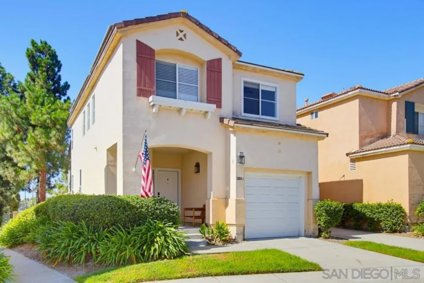 1228 La Vida Court photo 4